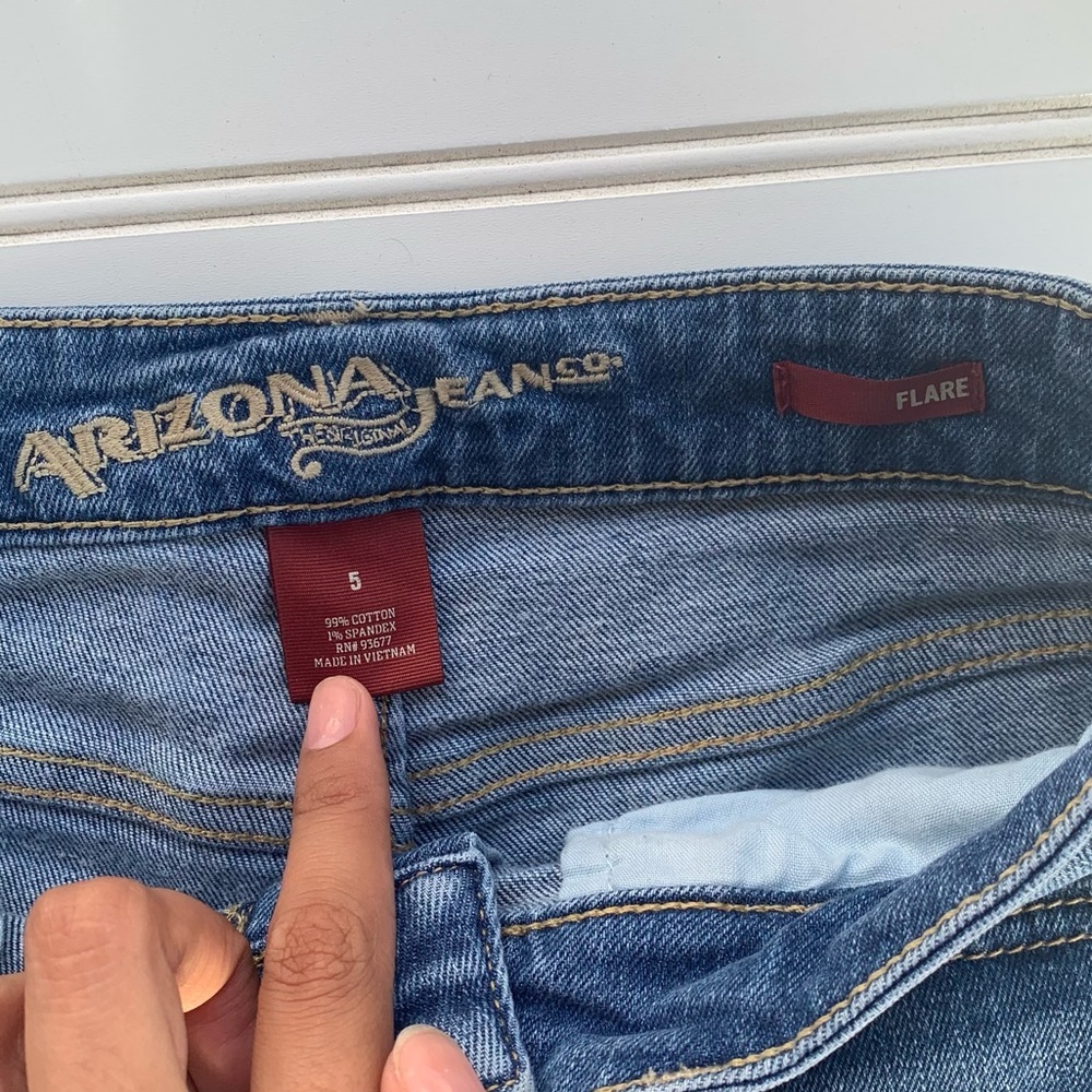 Arizona Blue Flare Distressed Jeans Juniors Size 5 - Picture 8 of 15